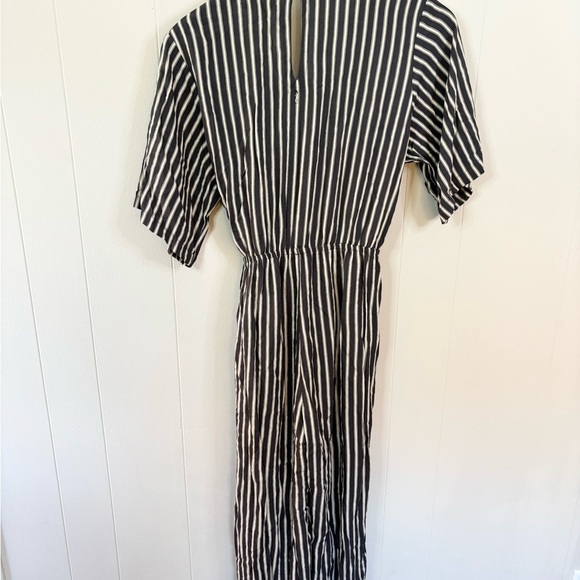 Beachgold Anthropologie lillia stripe faux wrap jumpsuit short sleeve size SP - Picture 8 of 8